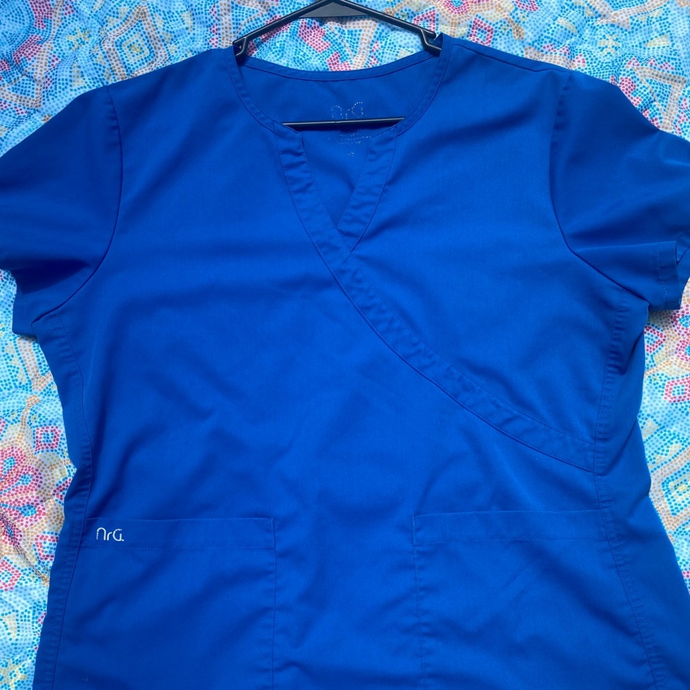 NRG scrub top blue sz L